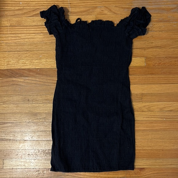 Zaful Off the Shoulder Puff Sleeve Smocked Bodycon Dress - Picture 4 of 4